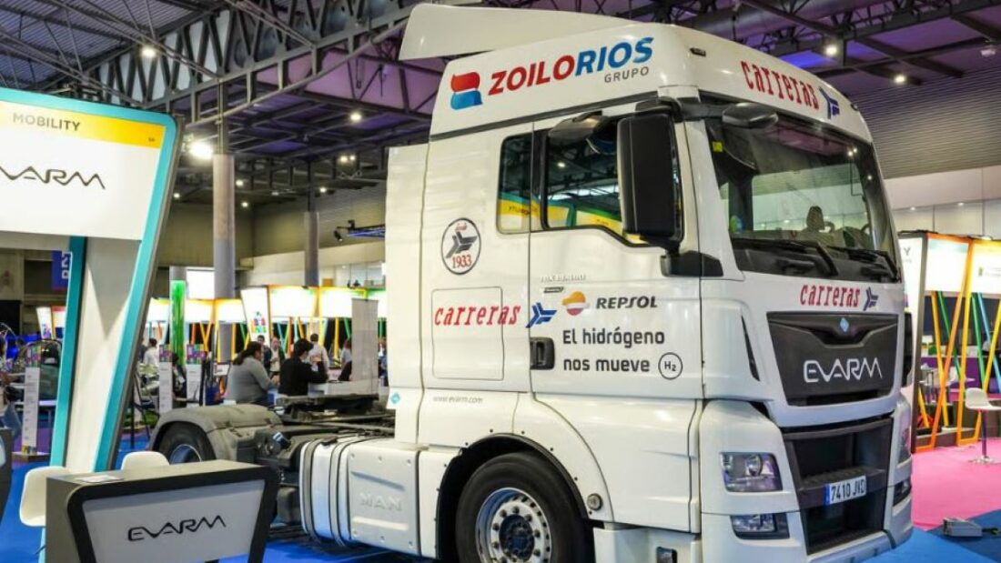 Evarm EVARM Unveils Hydrogen-Powered Truck Inspired by Dakar Rally at ...