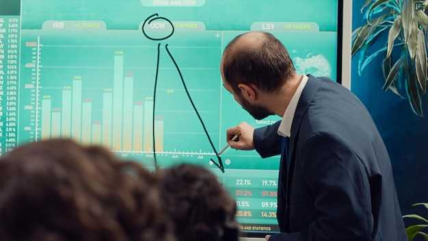 Demand Forecasting - Why Predictive Analytics Is the Answer Demand Forecasting: Why Predictive Analytics Is the Answer
