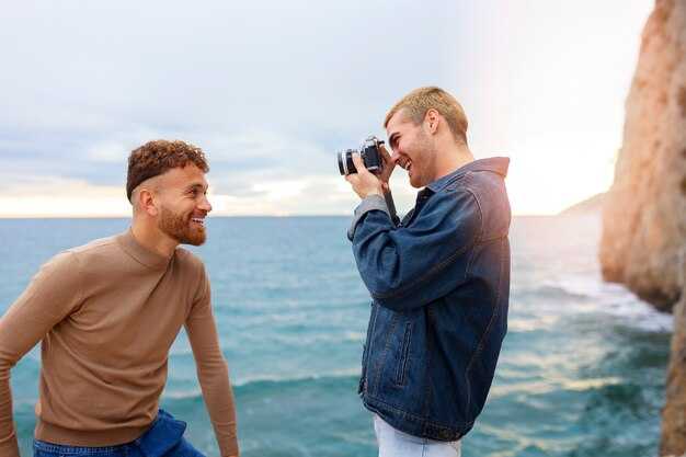 Define clear first-impression signals and criteria for action