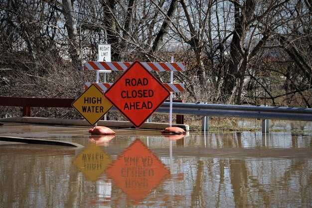 HOS Regulations Suspended as Hurricane Florence Approaches: What Drivers Need to Know