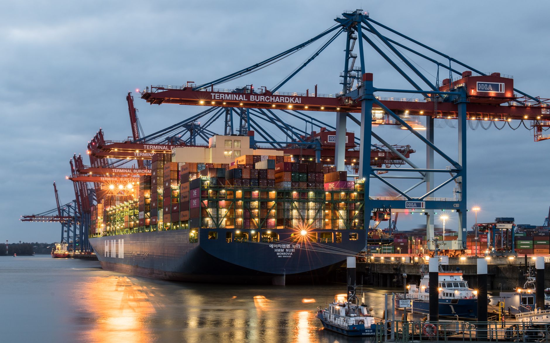 Rail and port intermodal freight corridor linking Gulf terminals to Mediterranean shipping