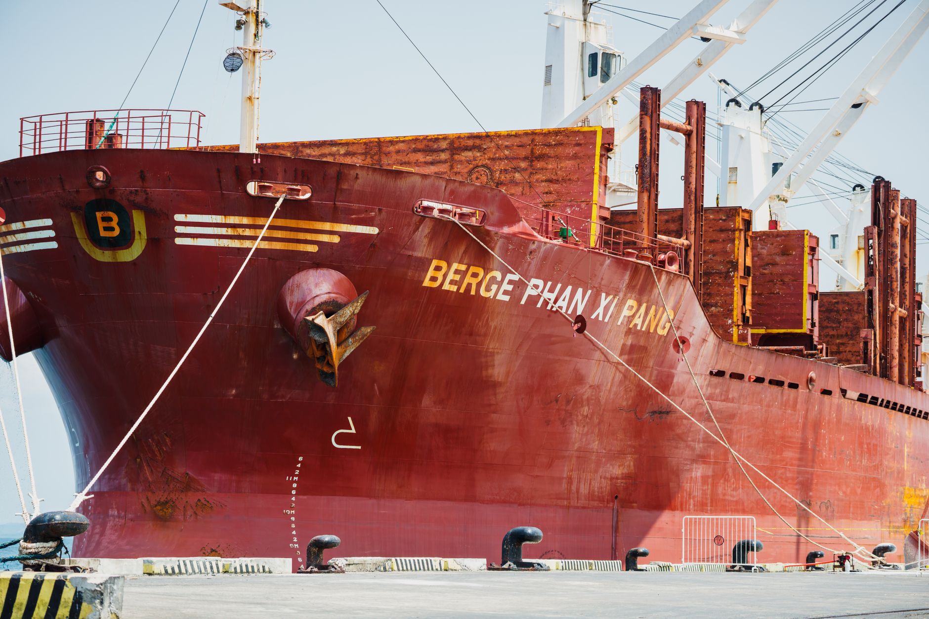 The bulk carrier Berge Phan Xi Pang moored at an industrial berth