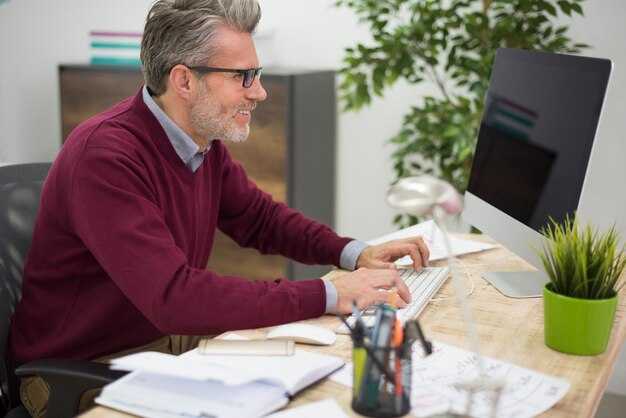 Senior Finance Manager - Essential Skills & Senior Finance Manager: Essential Skills &