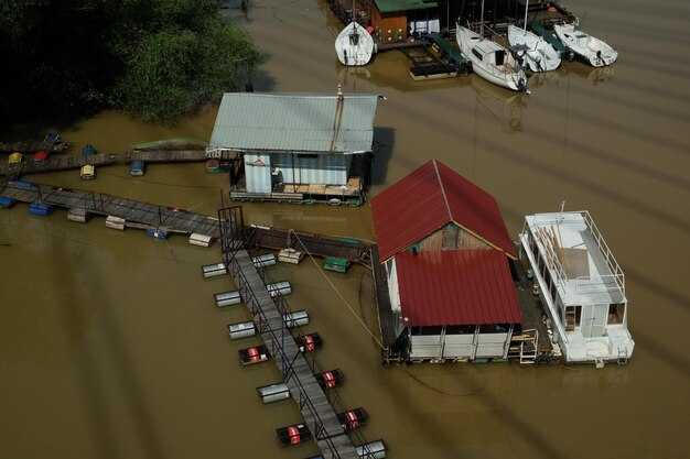 Supply Chain Agility for Red Cross Hurricane Operations