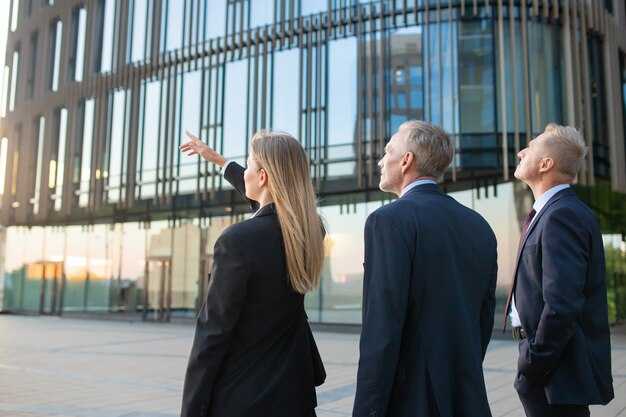 Practical steps for a constructive compromise: messaging, consultations, and next meetings