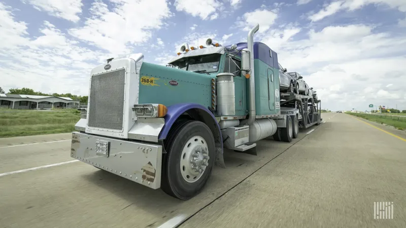 자동 운송 수요의 변동성: 숙련된 연간 성과에 대한 자세한 분석