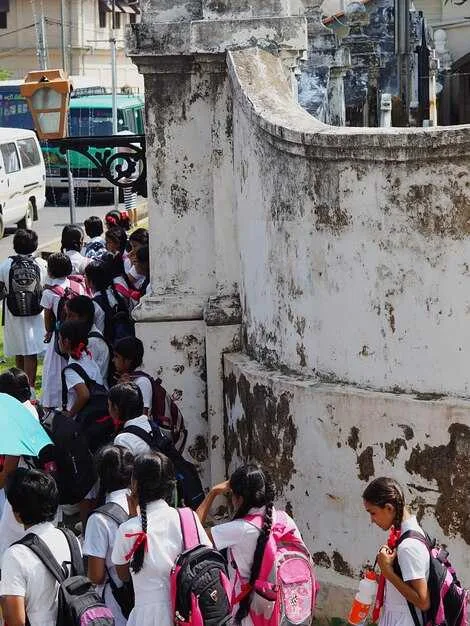 Unordentliches Bengaluru-Verkehr bedeutet Wachstum? Priyank Kharges bizarre Rechtfertigung schiebt Migranten die Büroschub zu