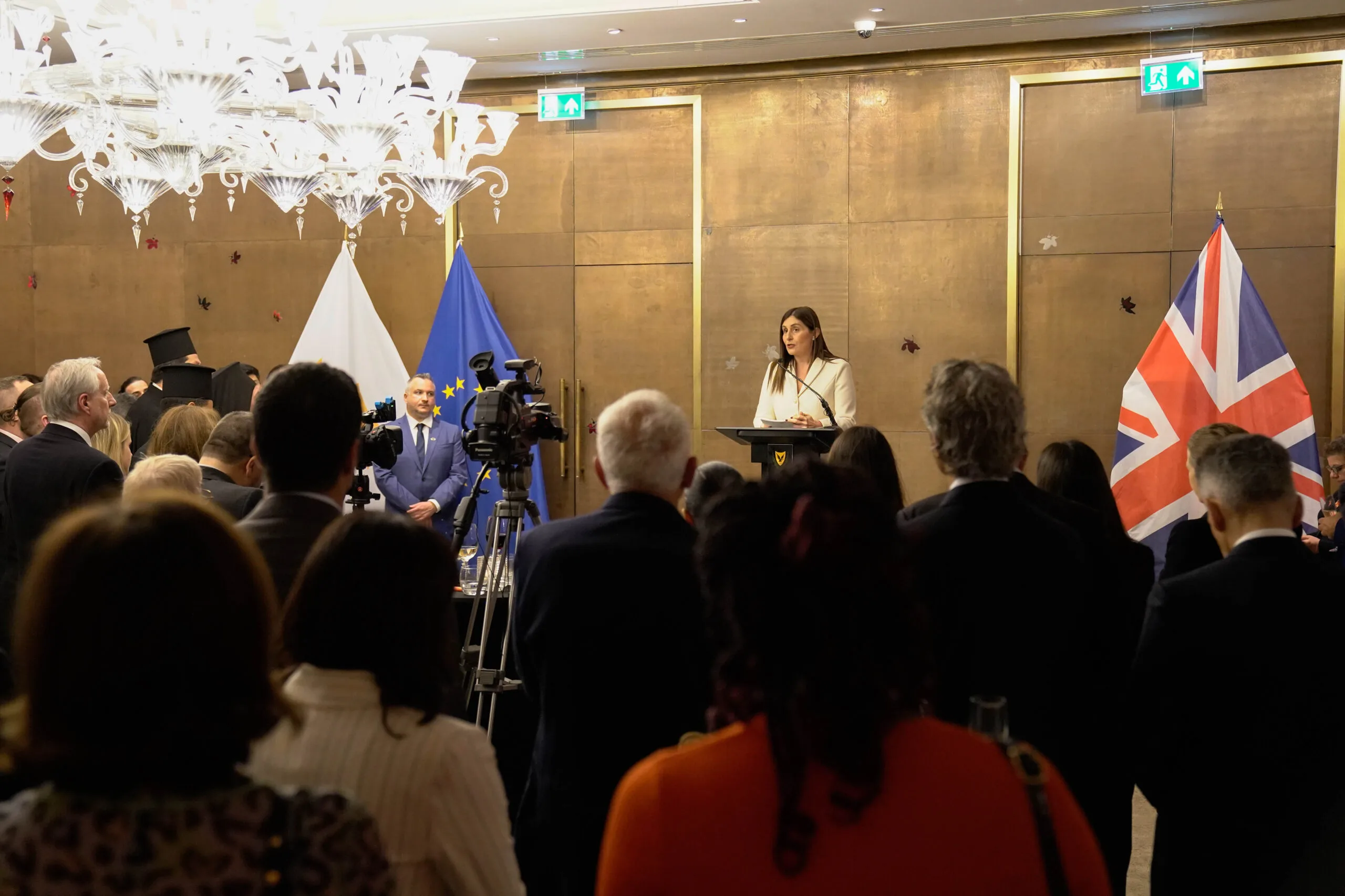 Zypern feiert 65 Jahre Unabhängigkeit mit Betonung seiner Schifffahrtsindustrie und strategischen Beziehungen zum Vereinigten Königreich