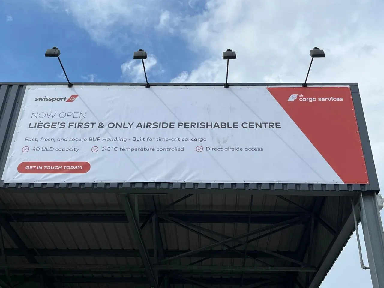 Der Flughafen Lüttich begrüßt das erste Zentrum für die Handhabung verderblicher Waren von Swissport