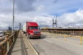 Fahrerengpässe und angebliche gezielte Durchsetzung setzen Kanadas Lkw-Versorgungskette unter Druck