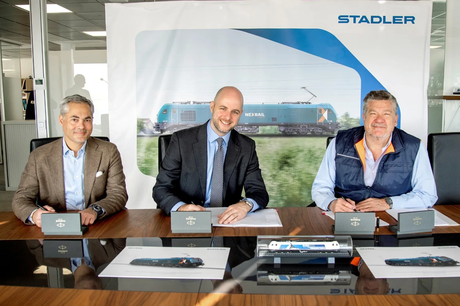 NEXRAILs Stadler EURO9000 Hybride: Antrieb für Europas Null-Emissions-Güterverkehrsrevolution
