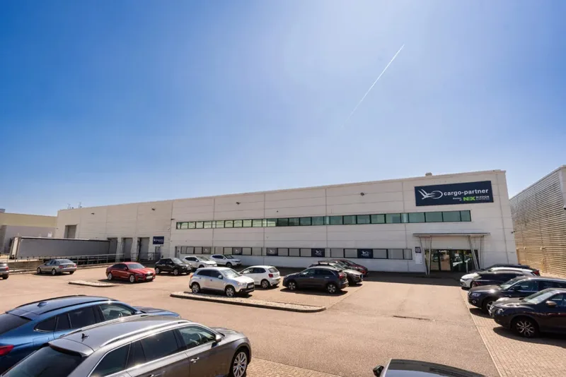 Un an de creștere și inovare la depozitul cargo-partner din Basildon