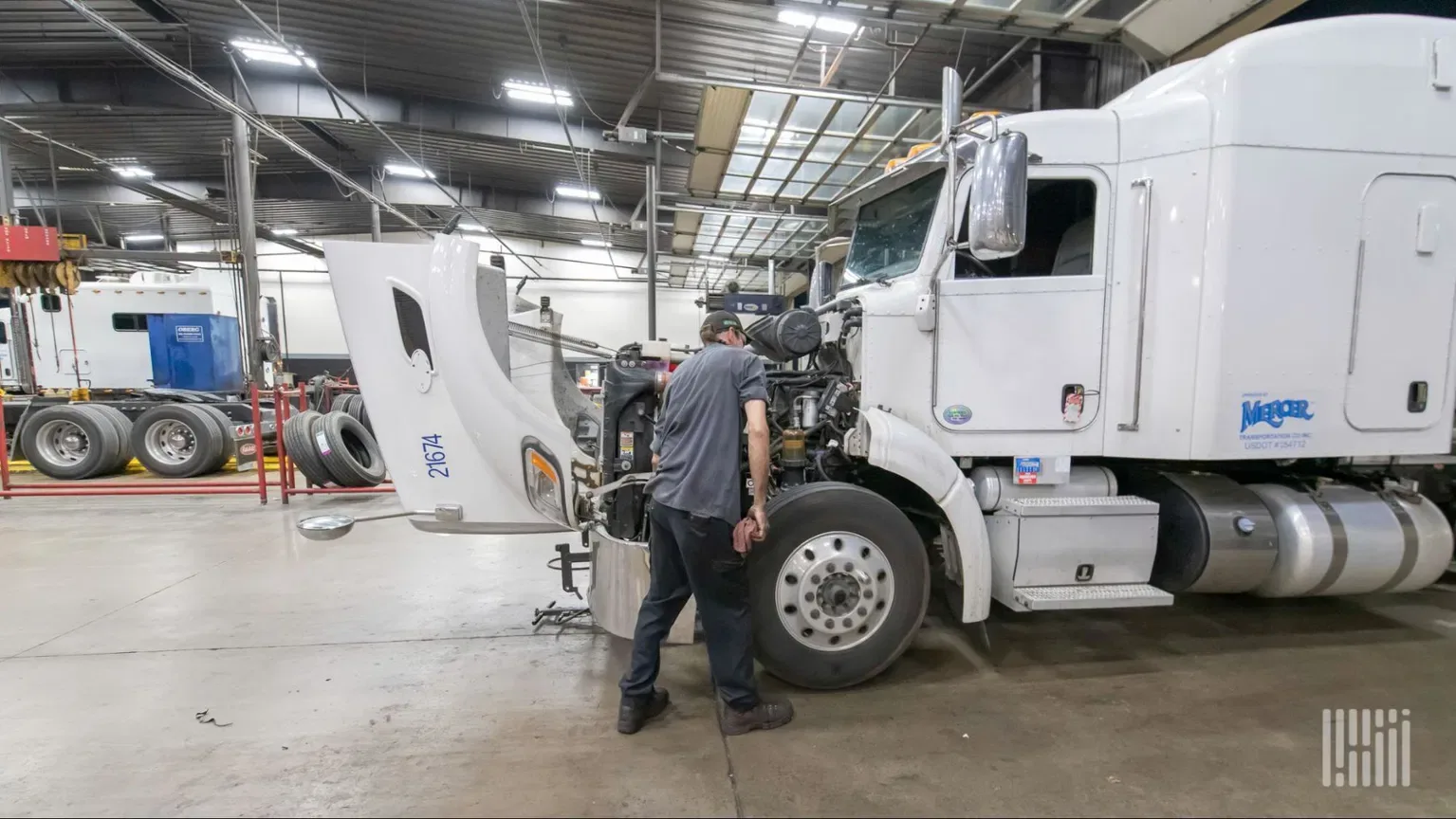 Orientări esențiale pentru transportatorii mici pe piața actuală a transportului de marfă