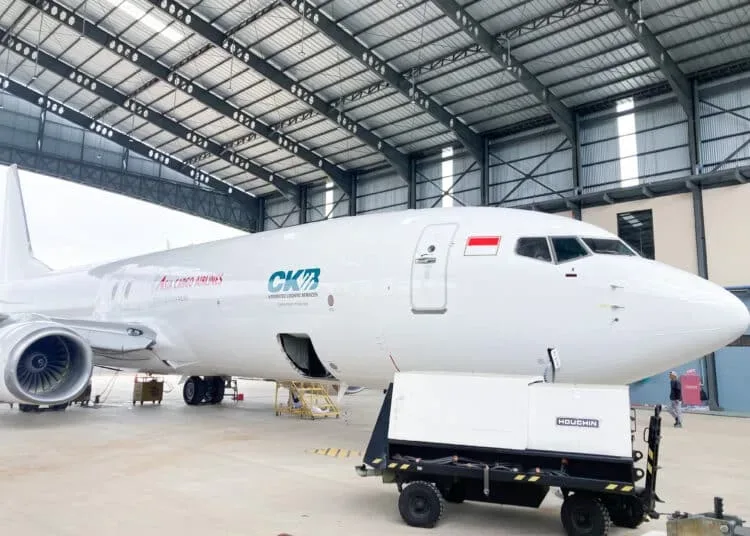 Afcom își extinde flota de marfă cu planuri de creștere pentru 737-800BCF