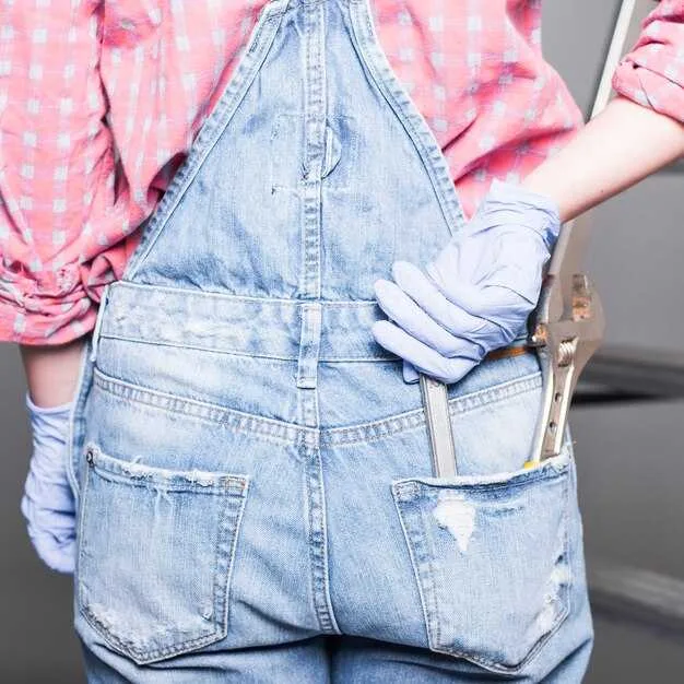 Recycelte Plastik Skinny Jeans mit Repreve Our Ocean®: Produkt und Pflege