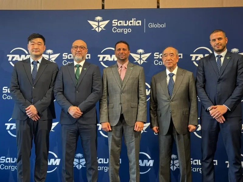 Neue strategische Partnerschaft verbessert Luftfrachtdienste von Riad nach Hongkong