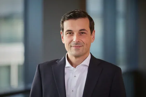 Stefan-Kenan Scheib zum COO der Austrian Airlines ernannt, bereit, die Abläufe zu optimieren